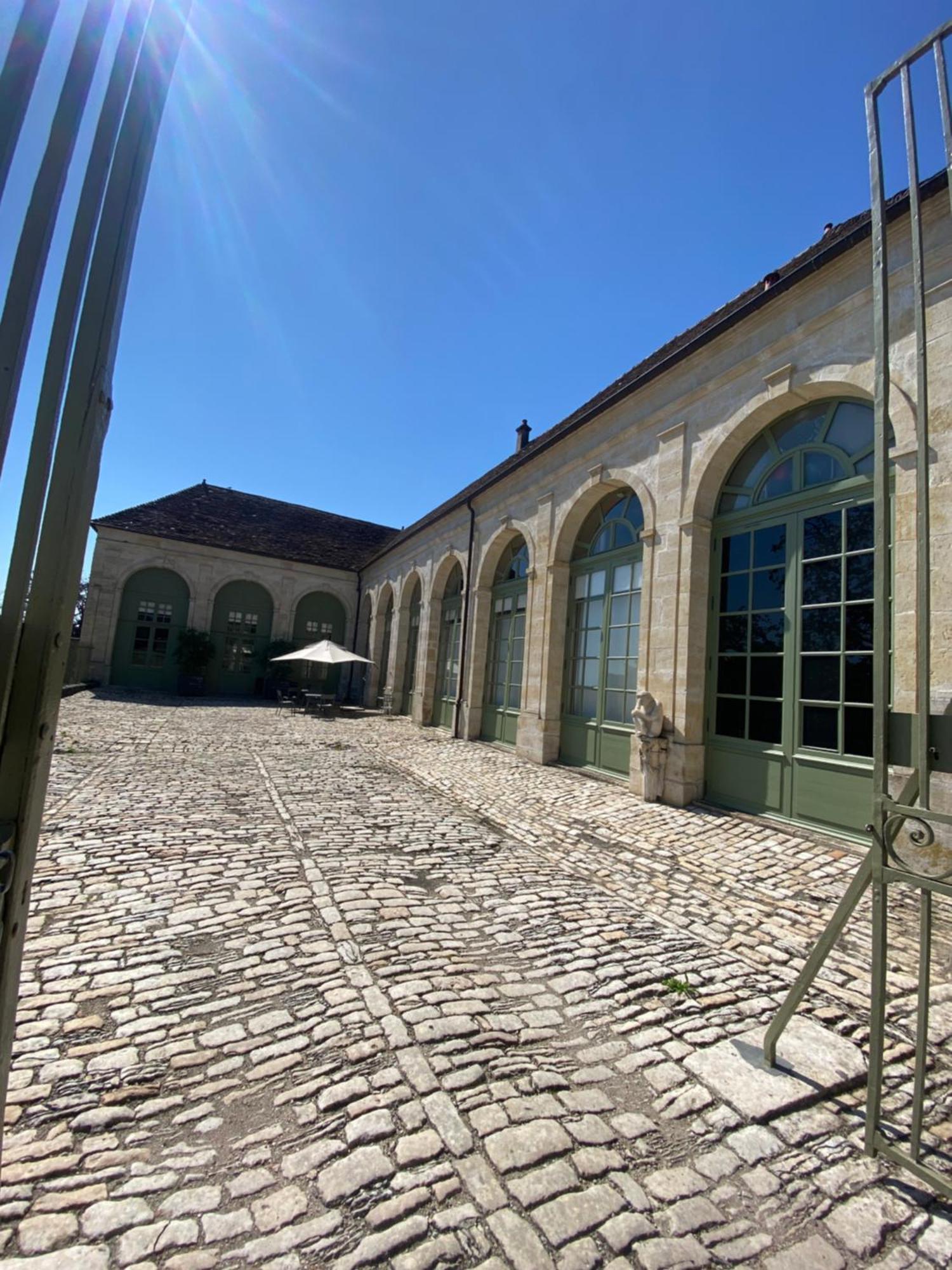 Domaine Les Hauts Pres * Villaines-les-Prevotes